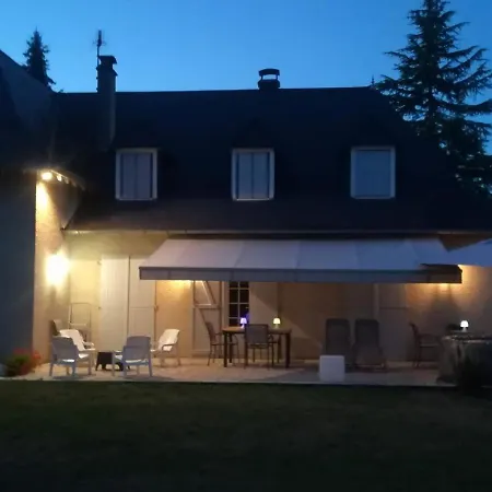 Cosy Pivoine - Magnifique Sur 3000 M2 Arbore Avec Jacuzzi * Saint-Armou